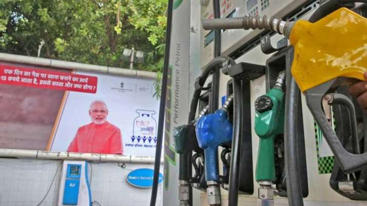 9 राज्यों में पेट्रोल-डीजल हुआ सस्ता, गुजरात में 17 रुपये डीजल हुआ सस्ता